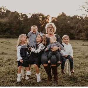 Meet your Posher, Kelley